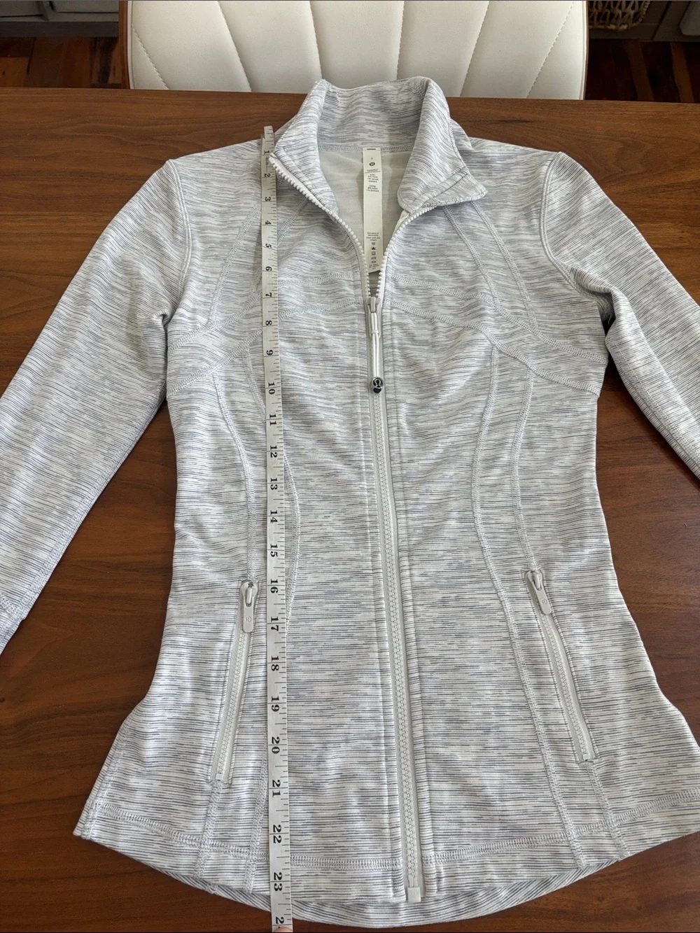 Lululemon Define Jacket Asia Gray White Spacedye Size 2 Like new!!